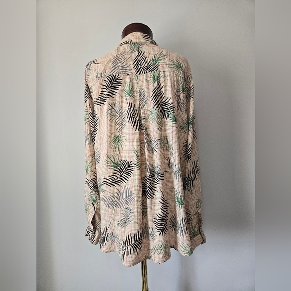 Velvet Heart Palm Tree Tropical Print Button-Up Blouse. Size XL - Picture 7 of 14